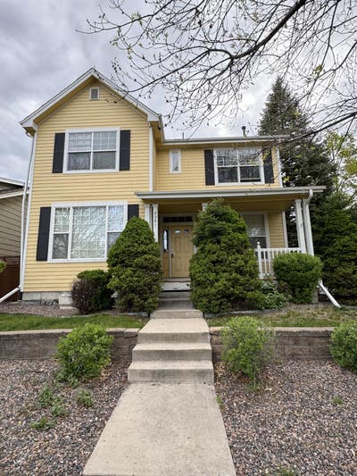 Seeking 4th Roomate for house Main Photo