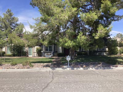 5 bedroom home with several empty bedrooms. Main Photo