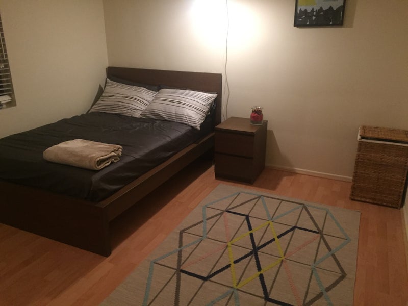 'Fabulous Shared Furnished Room in Beverly Hills ' Room to Rent from SpareRoom