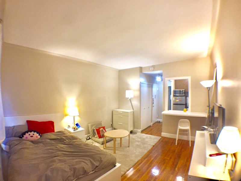 Private Studio Sublet In Upper East Side Room To Rent From Spareroom This Is A Specious Studio Located In Ues Clean Walk Up Building Quite Street Facing Backyard Your Own Bedroom Bathroom And Kitchen