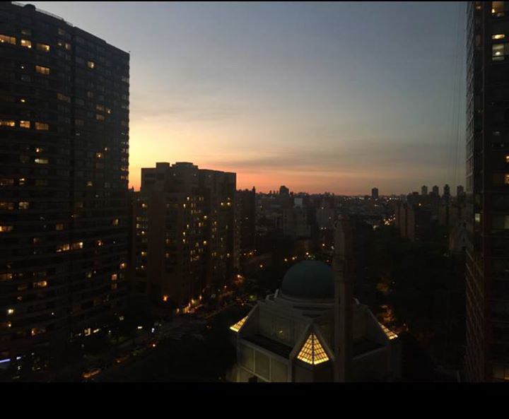 'HUGE bright room in luxury building in UES!' Room to Rent from SpareRoom