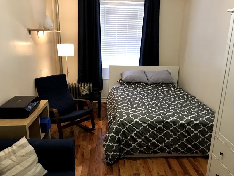 'Huge BR in 3BR Prospect Park South Apartment' Room to Rent from SpareRoom