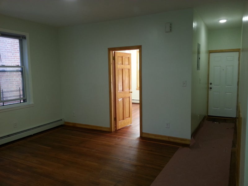 Large 3BR Apt in Parkchester, Bronx' Room to Rent from SpareRoom