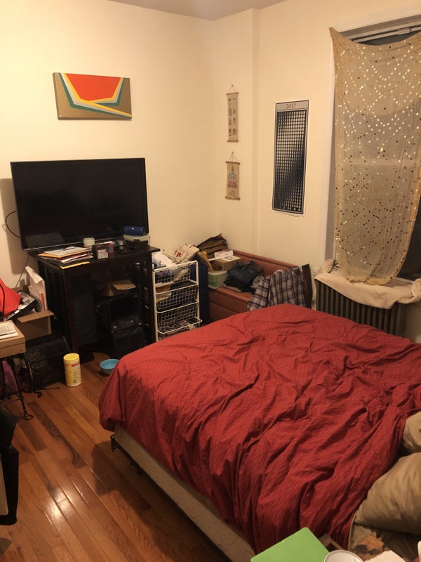Roommate Wanted For 1 Bedroom Of A 2 Apar Room To From Looking For A New Roommate 2 Bedroom 1 Bath Apartment In The Heart Of Astoria To Replace My Cur Who Is Moving City