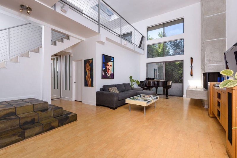 'Luxury Brentwood Penthouse private room & bathroom' Room to Rent from ...