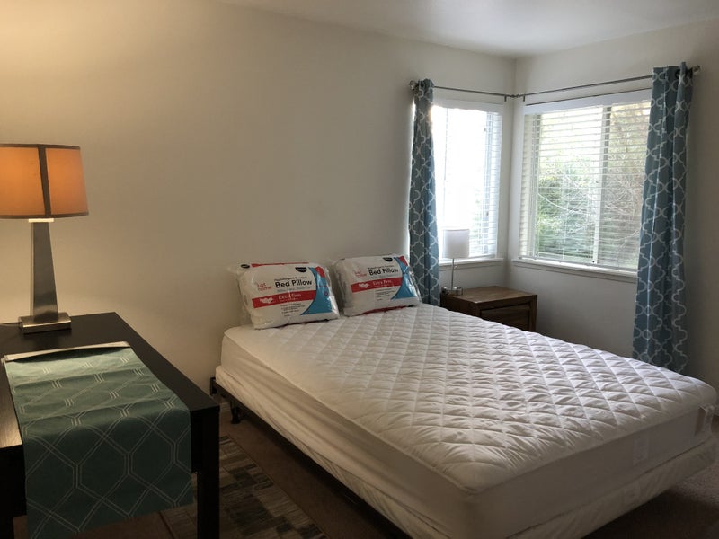 '950 Room for Rent In Downtown Pleasanton' Room to Rent from SpareRoom