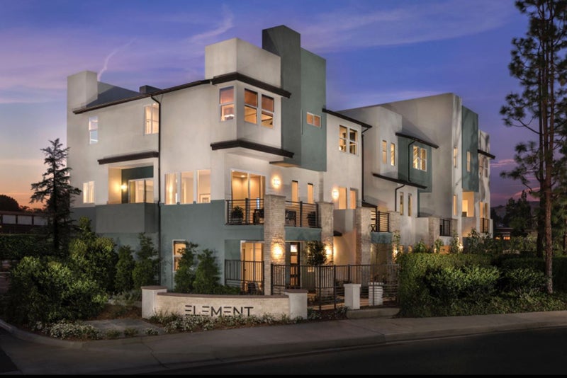 'Beautiful condo to share room in Brea' Room to Rent from SpareRoom