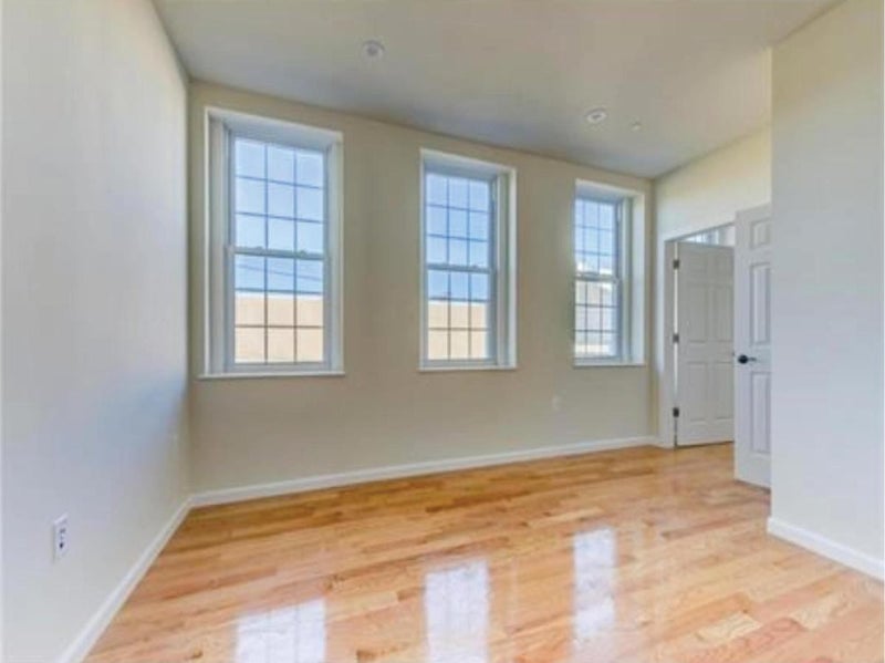 'Musical String House2 Rooms Left' Room to Rent from SpareRoom