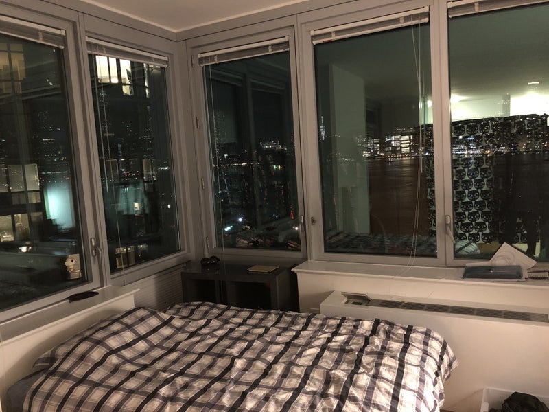 'LIC luxury apartment?s living room for rent!!!' Room to Rent from