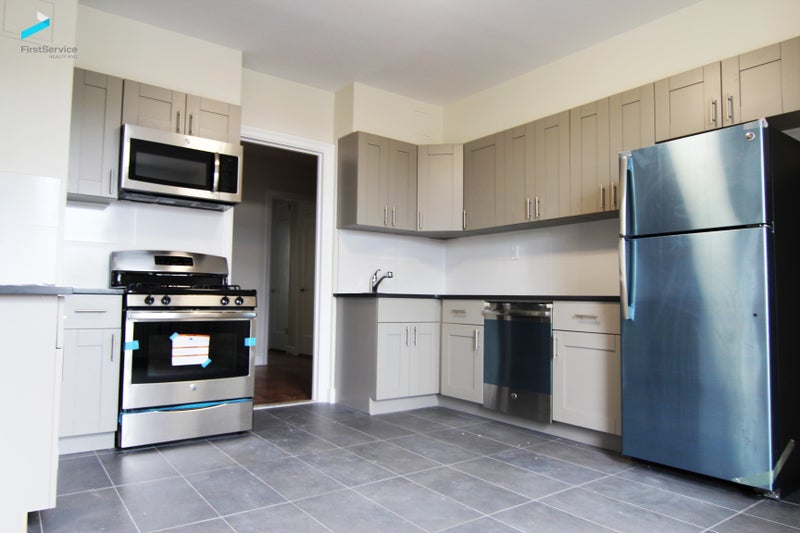 'Large (11x19) furnished bedroom in Riverdale ' Room to Rent from SpareRoom