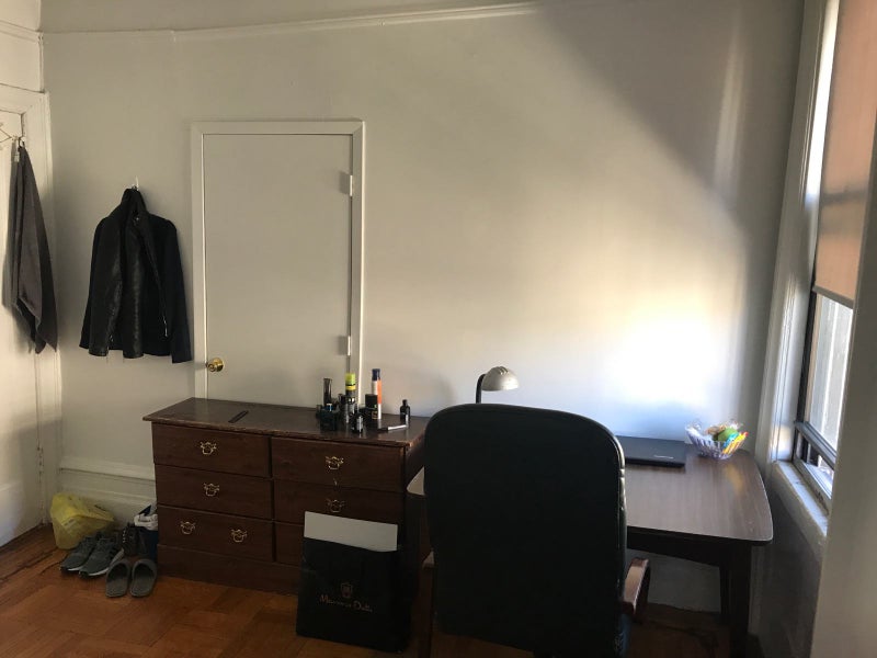 'Large furnished room for sublet' Room to Rent from SpareRoom