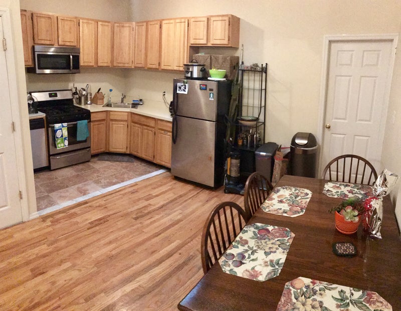 1 Bedroom For In A 2 Apartment Room To From Spareroom I Am A Mid 20 S Female Moving Into Beautiful 2 Bedroom Apartment June 1 And Looking For Roommate Late Early 30 Is Preferred