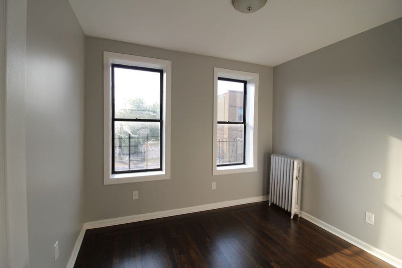 Renovated Room Utilities Included No Credit Check Spareroom