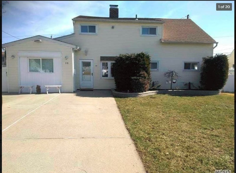 'Bloomingdale Rd Levittown, NY 11756' Room to Rent from SpareRoom