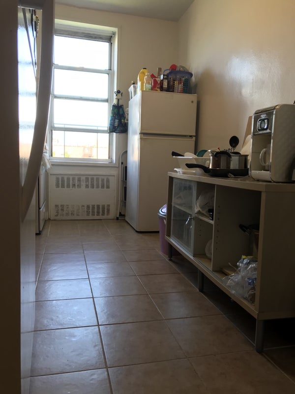 'Large room in Flushing!' Room to Rent from SpareRoom
