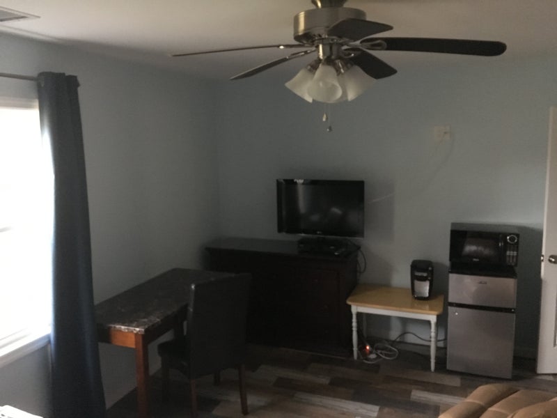 'Master Bedroom/Bath Near Stonybrook University' Room to Rent from