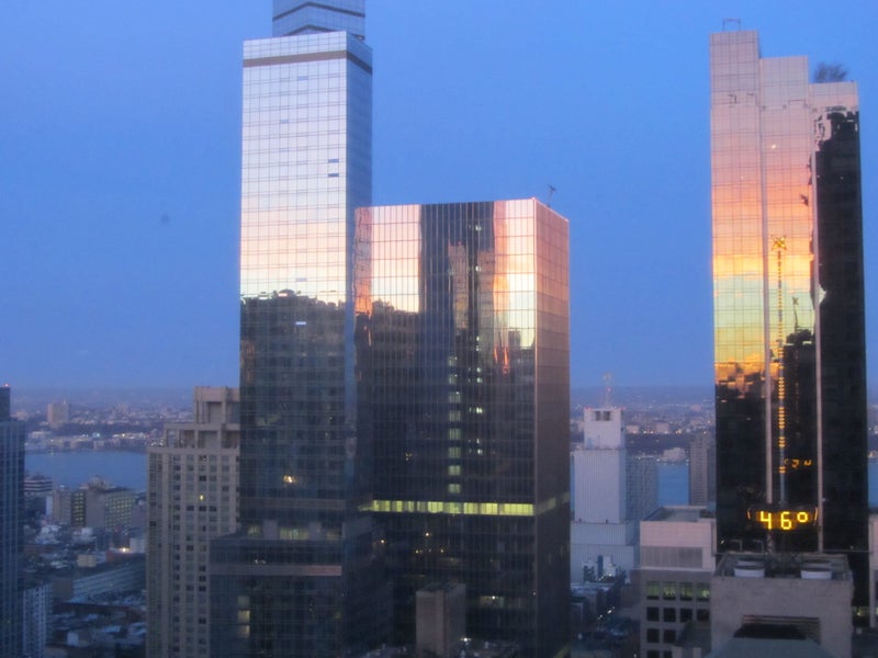 'Luxury Hi rise apartment to share ' Room to Rent from SpareRoom