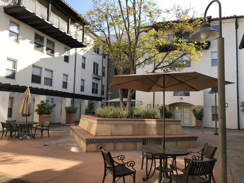 'Fully Furnished Studio Sublet (UCLA, Westwood)' Room to Rent from