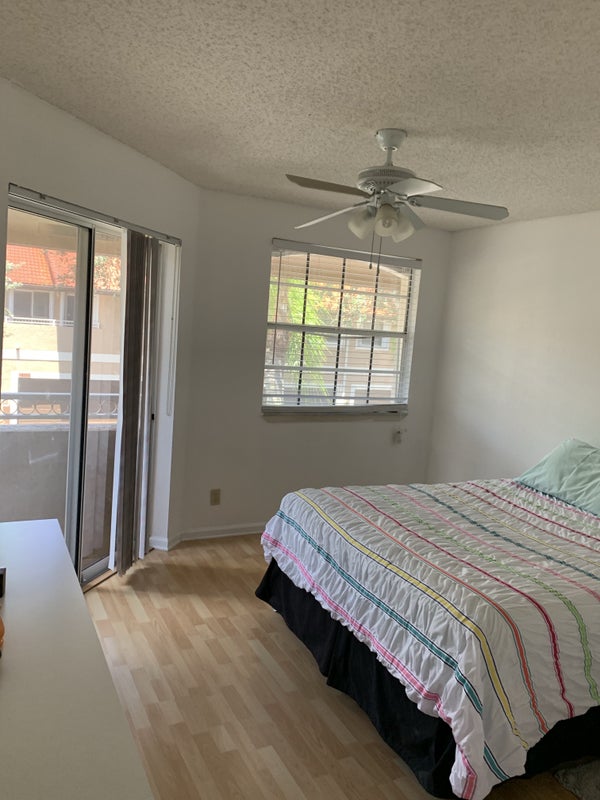 'Room for rent fully furnished bathroom to share .' Room to Rent from