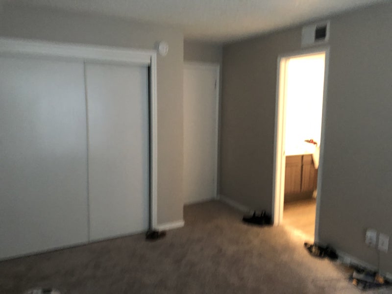 'One bed, one bath (out of two) for rent Garland Tx' Room to Rent from