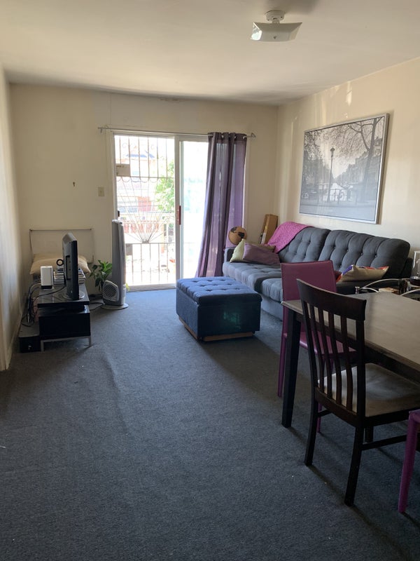 'Large Room in Spacious Apt, 15 Min to Midtown' Room to Rent from SpareRoom