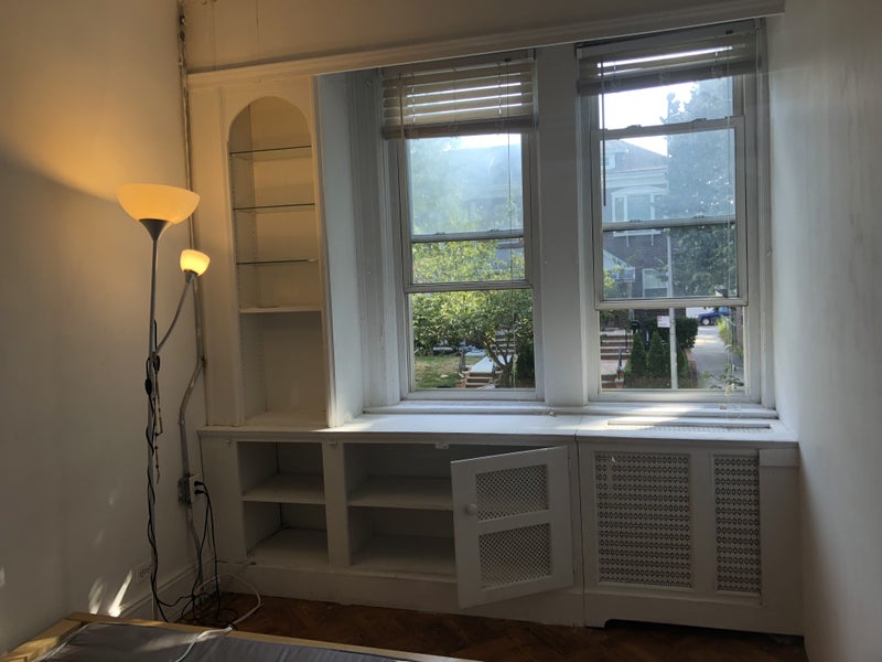 'Furnished one bedroom for rent in Forest Hills' Room to Rent from SpareRoom