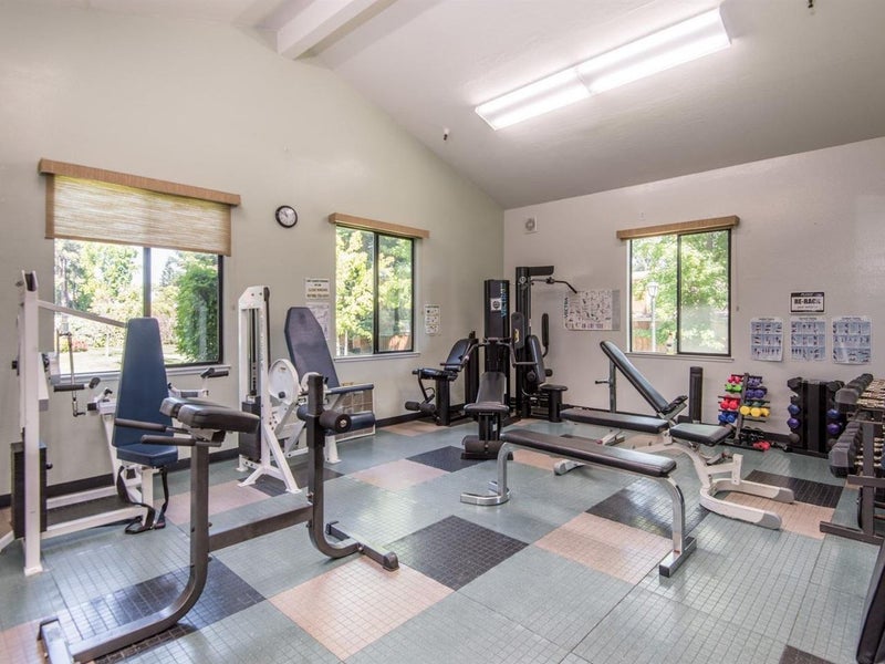 'The 2nd room in lovely 2b2b townhouse in Cupertino' Room to Rent from