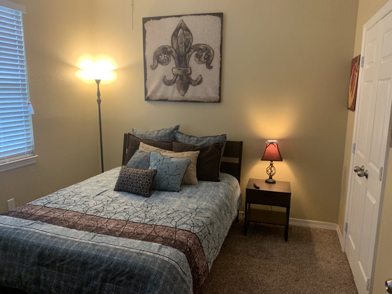 'Private bed/bath in Historic Ybor City' Room to Rent from SpareRoom