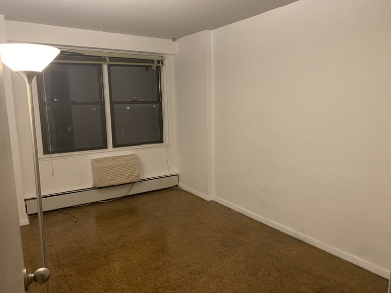 '1 unfurnished rooms ' Room to Rent from SpareRoom
