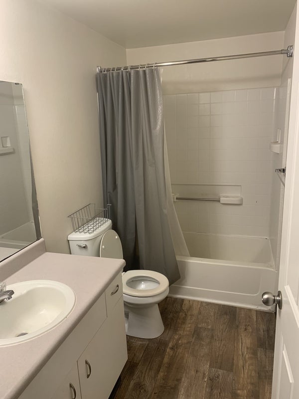 'Private Room And Bath In Renton ' Room to Rent from SpareRoom