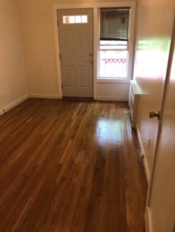 'Amazing Clean Convenient Pelham Gardens Apartment' Room to Rent from
