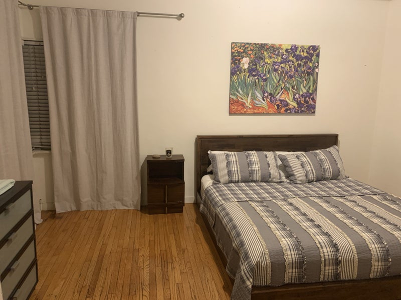'Spacious 2floor apartment MidWilshire ' Room to Rent from SpareRoom