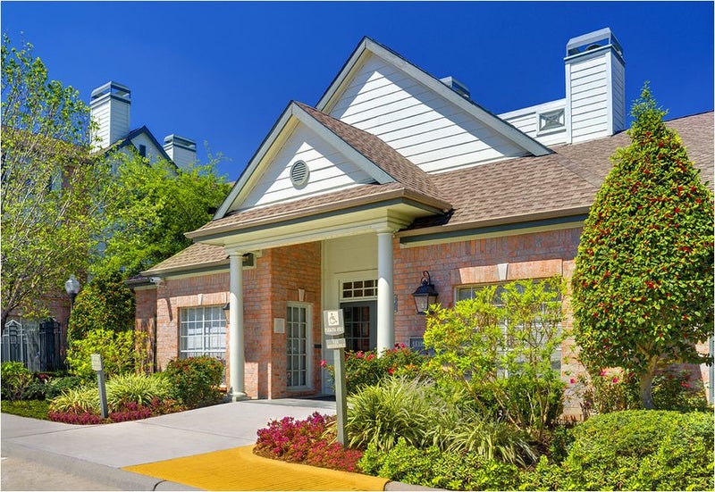 'Newly Renovated Apartments Downtown Houston!' Room to Rent from SpareRoom