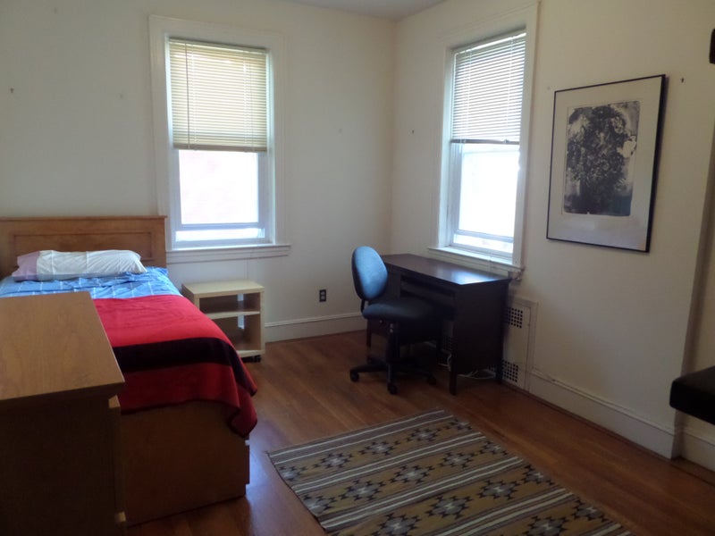 'Pretty Furnished Room in Beautiful Private House' Room to Rent from