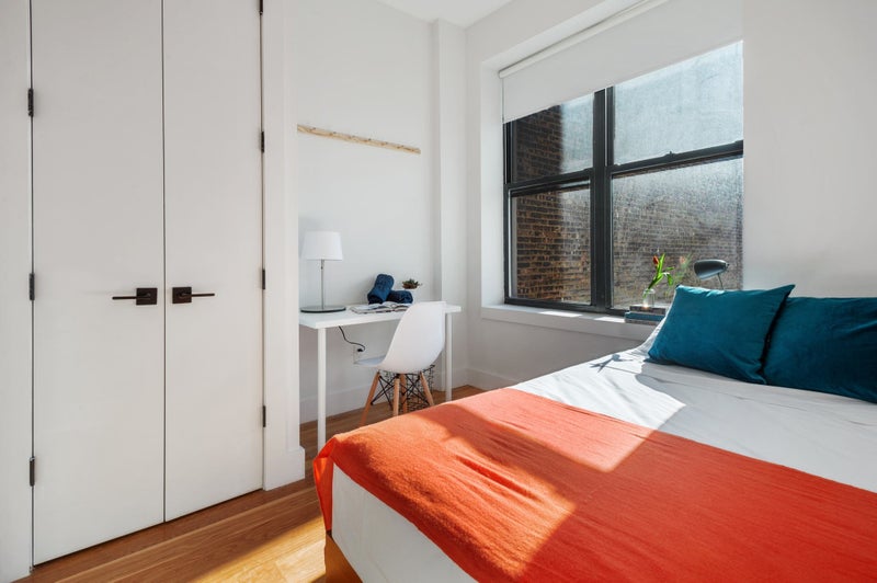 'Vibrant Crown Heights rooms w closet ' Room to Rent from SpareRoom