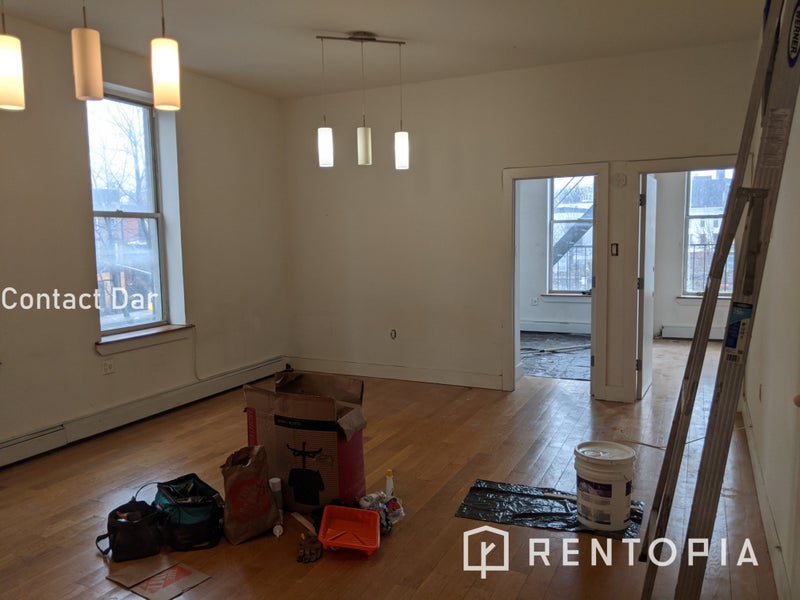 'March 15Huge Rooms Available4br/2ba AptBedstuy' Room to Rent from