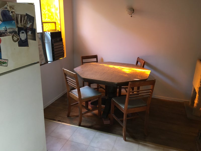 'Room for Rent Near UCLA in Brentwood Glen 950 + U' Room to Rent from