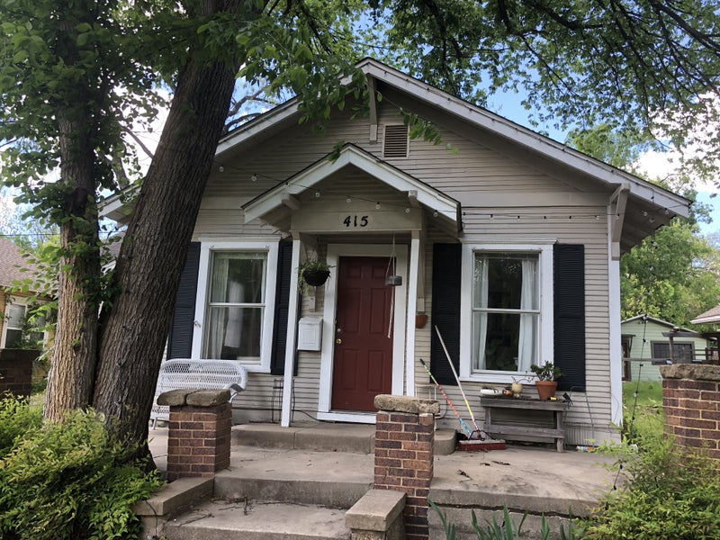 'One room available in Denton house. Close to UNT' Room to Rent from