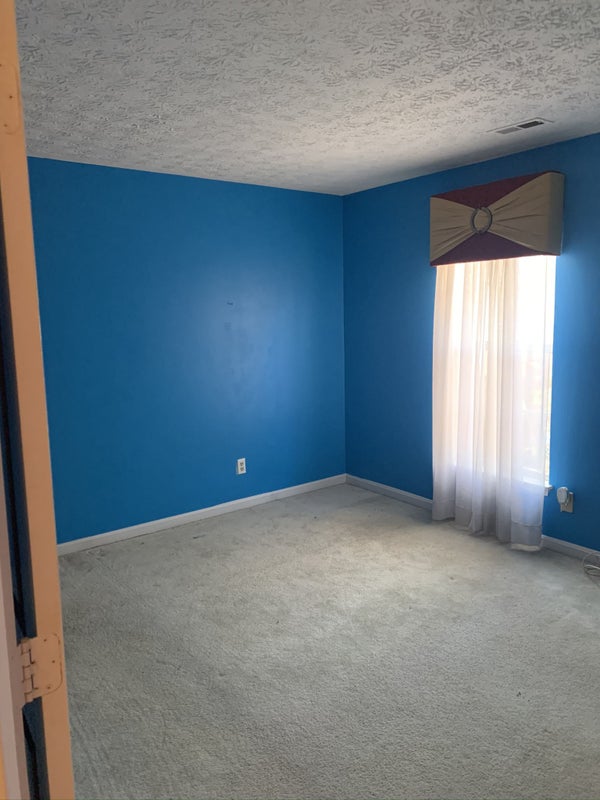 'Full size room for rent in stafford' Room to Rent from SpareRoom