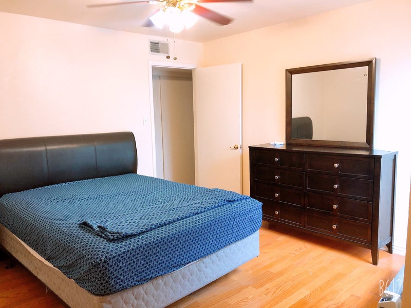 'Two beautiful and clean bedrooms' Room to Rent from SpareRoom