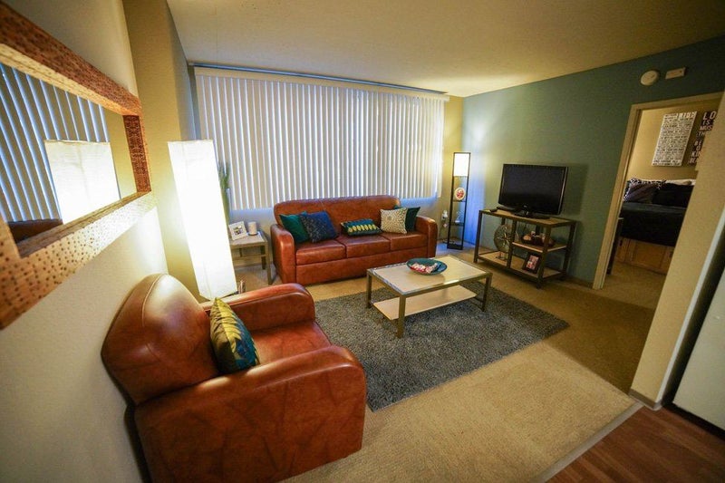 'Luxury apartment adjacent to USC Campus!' Room to Rent from SpareRoom