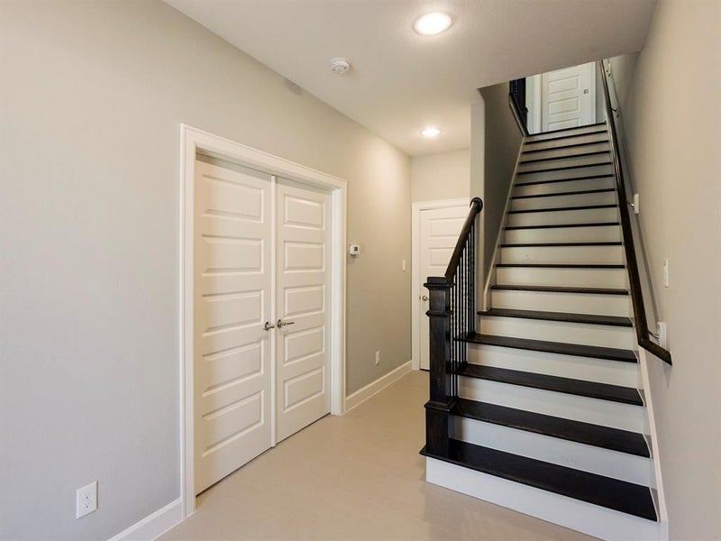 'Spacious & Modern Midtown House Room for Rent' Room to Rent from SpareRoom