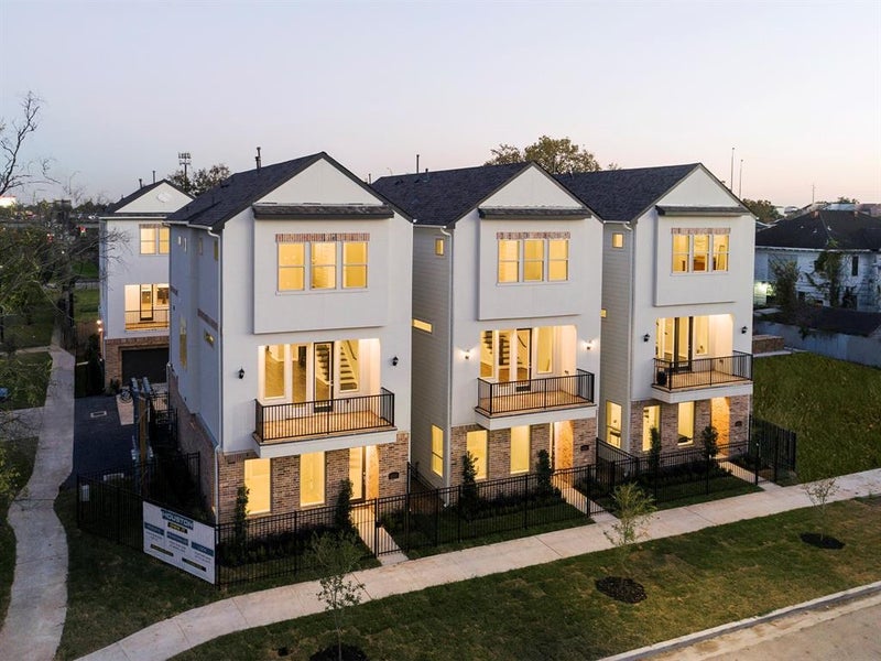 'Spacious & Modern Midtown House Room for Rent' Room to Rent from SpareRoom