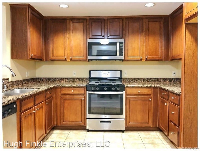 '1400 /month room for rent in corbin villa' Room to Rent from SpareRoom