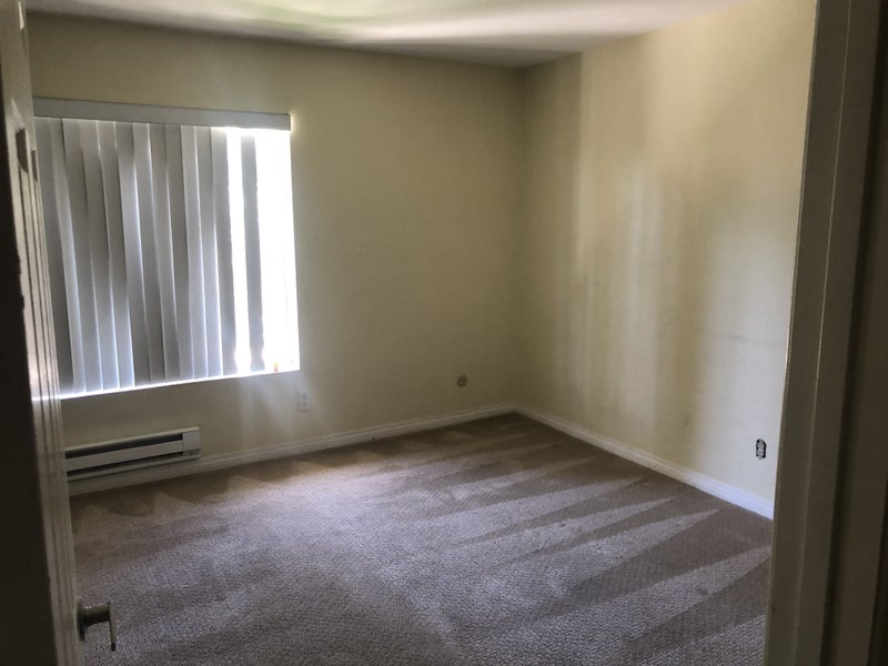 'Room in Torrance' Room to Rent from SpareRoom
