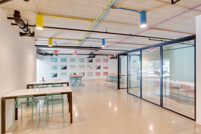 '3 Months Free Coliving Near Uic Fully Furnished' Room to Rent from