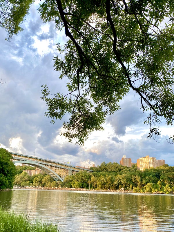 'Cozy room for rent in Inwoodjust outside the park' Room to Rent from