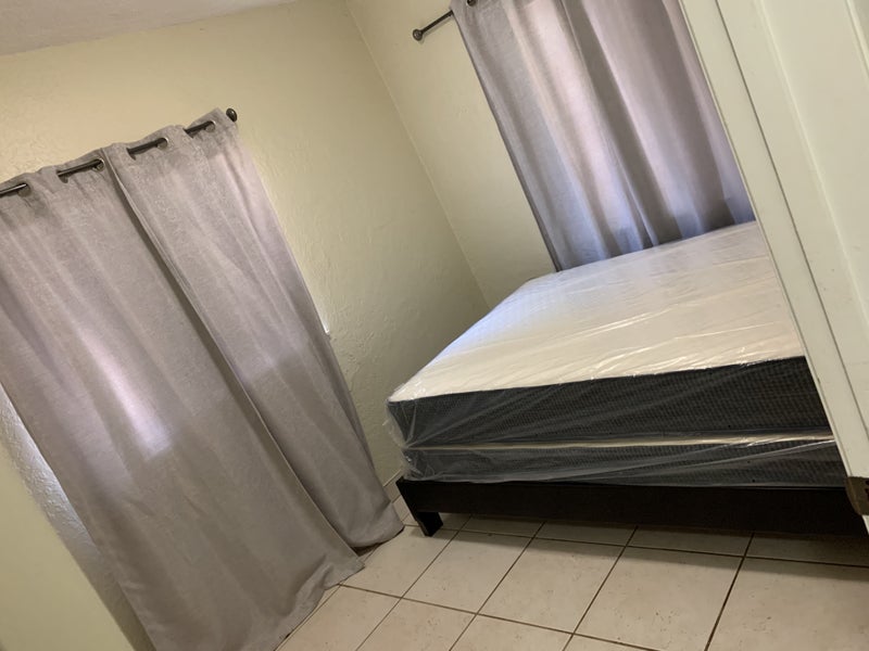 'Furnished room in South Miami' Room to Rent from SpareRoom