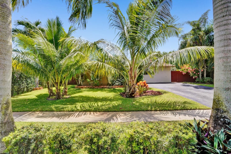 'Room for Rent in Quiet Tamarac Neighborhood!' Room to Rent from SpareRoom