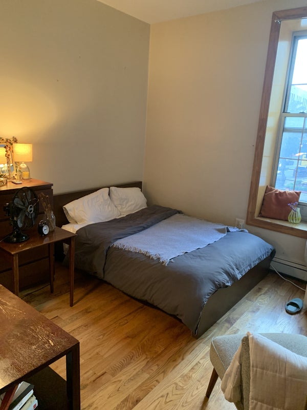 'Beautiful, spacious room for rent in Mott Haven' Room to Rent from